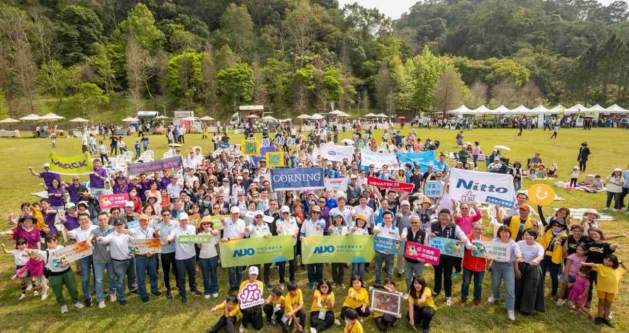 至成国际致力永续平衡发展，，，第14年入选DJSI世界指数成分股（DJSI World），，在全球顶尖电子设备仪器组件产业展现卓越的永续竞争力，，，，获国际指数肯定